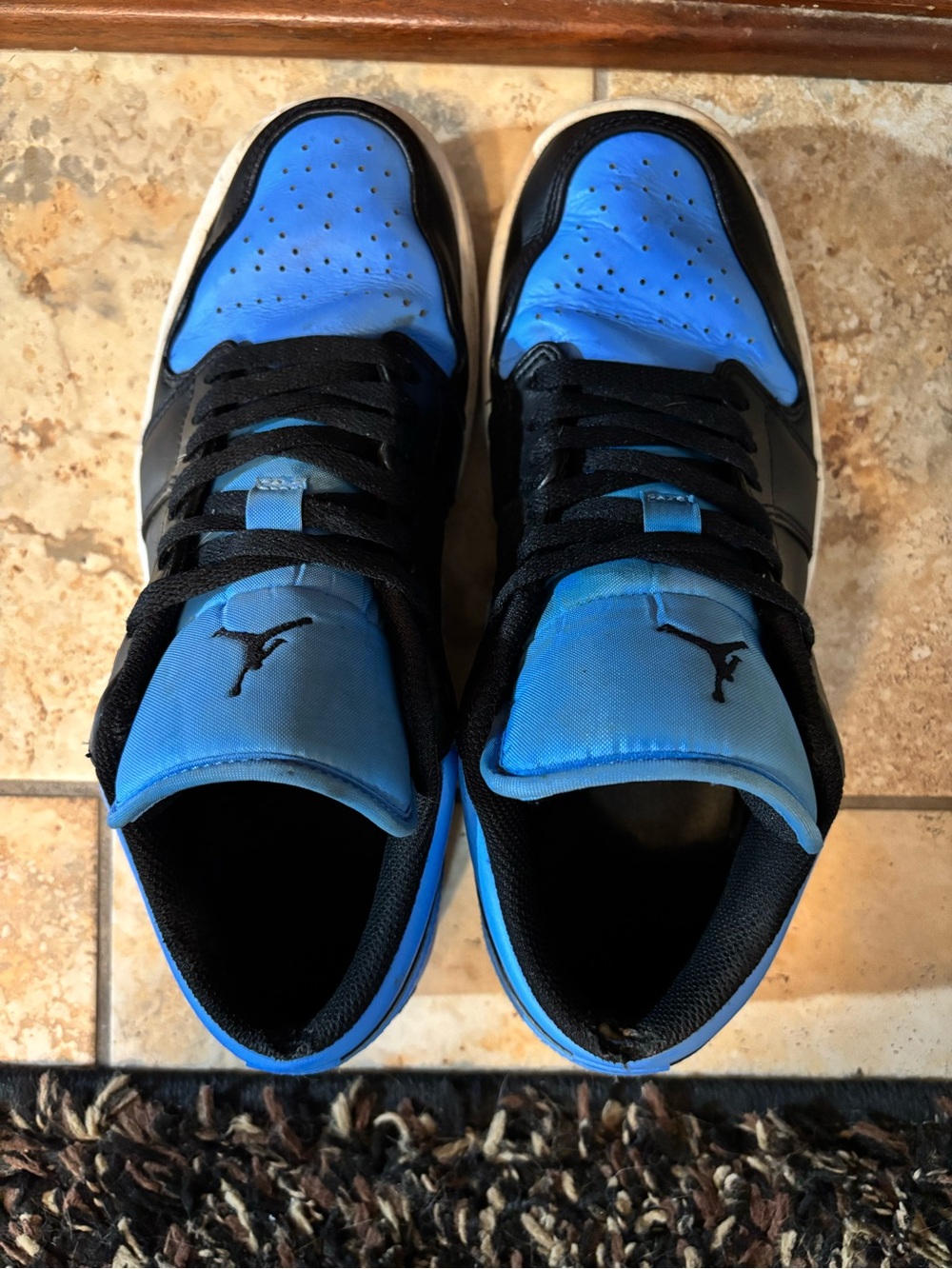 Air Jordan 1 Low ‘University Blue’